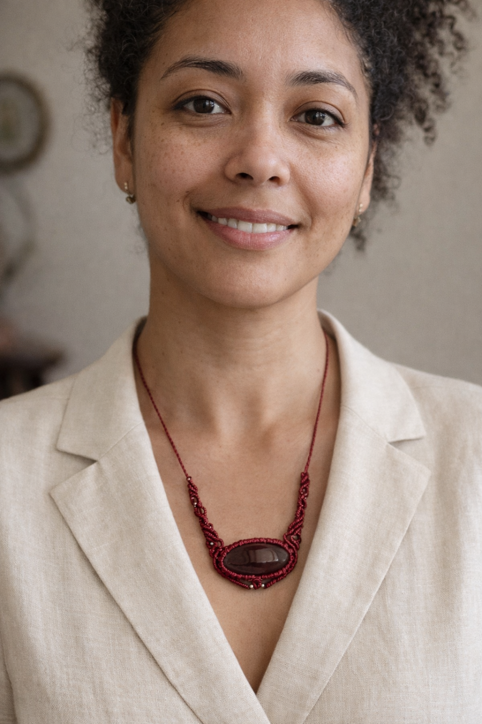 Collar de macramé Pausa con Ágata bostwana